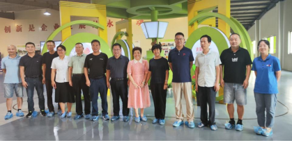 m88官网领导团队与国家蛋鸡产业技术体系专家团队赴福建规模养殖企业考察交流